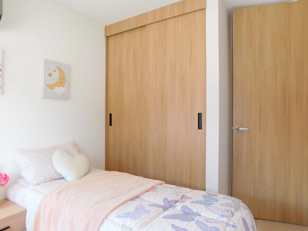 Habitacion secundaria closet